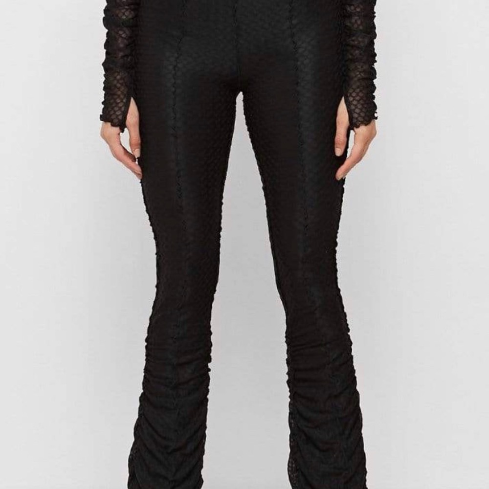 Maniere De Voir. Brand new from Uk.